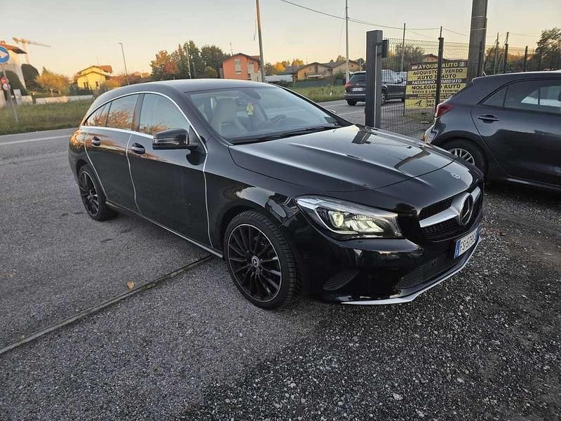 Usata 2018 Mercedes CLA200 Shooting Brake Premium Station wagon | 14.000 € (Ottimo prezzo) - Immagine 1/4