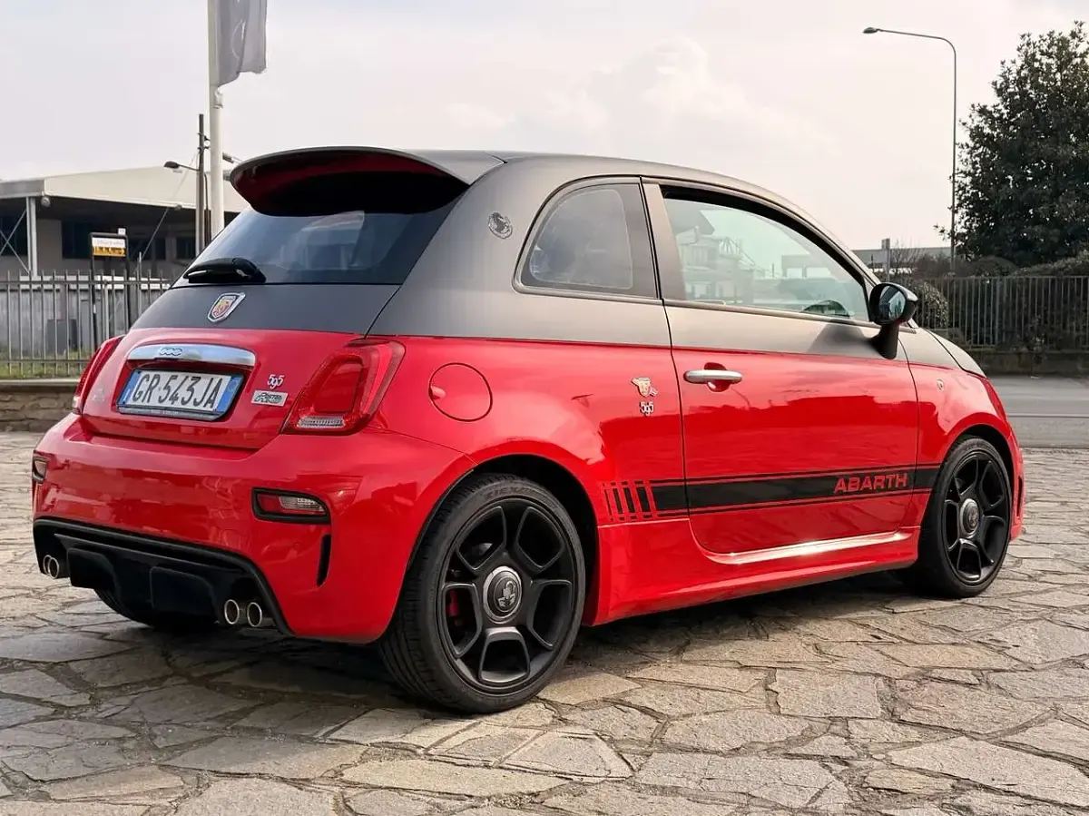 Usata Abarth 595 Pista 160 CV (117 kW) 2019 Rosso Utilitaria
