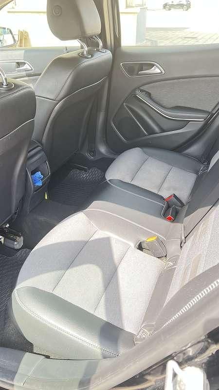 Usata Mercedes GLA180 Business 109 CV (80 kW) 2016 SUV