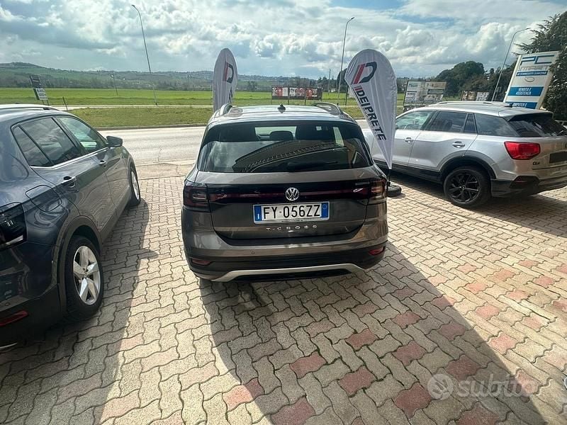Usata VW T-Cross Advance 95 CV (69 kW) 2019 Grigio SUV