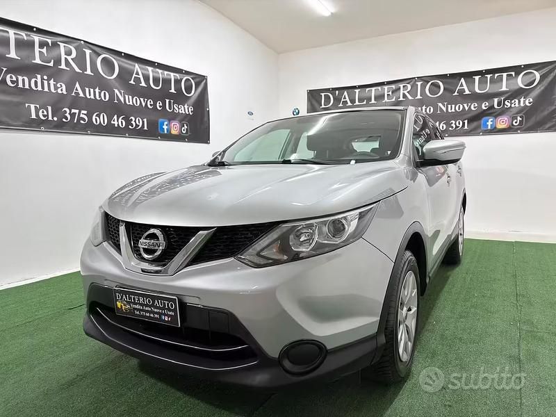 Usata Nissan Qashqai Acenta 110 CV (80 kW) 2014 Grigio SUV