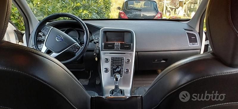 Usata Volvo XC60 Momentum 150 CV (110 kW) 2017 Bianco SUV