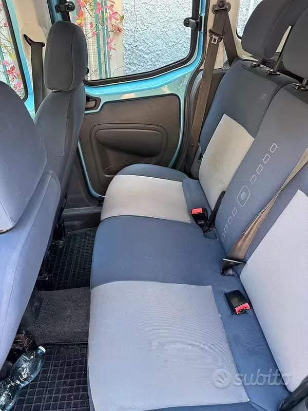 Usata Citroën Nemo 70 CV (51 kW) 2010 Blu Monovolume