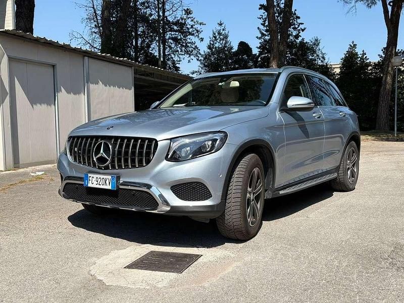 Usata Mercedes GLC250 Executive 204 CV (150 kW) 2016 Argento SUV