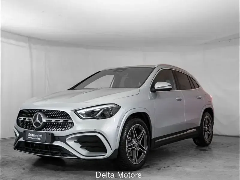 Usata Mercedes GLA200 AMG line 150 CV (110 kW) 2026 SUV