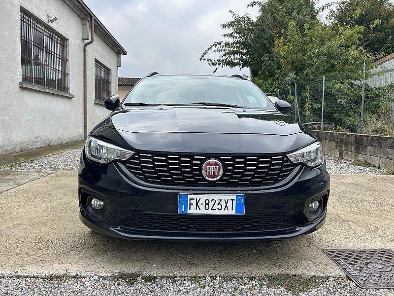 Usata Fiat Tipo S 120 CV (88 kW) 2017 Nero Station wagon