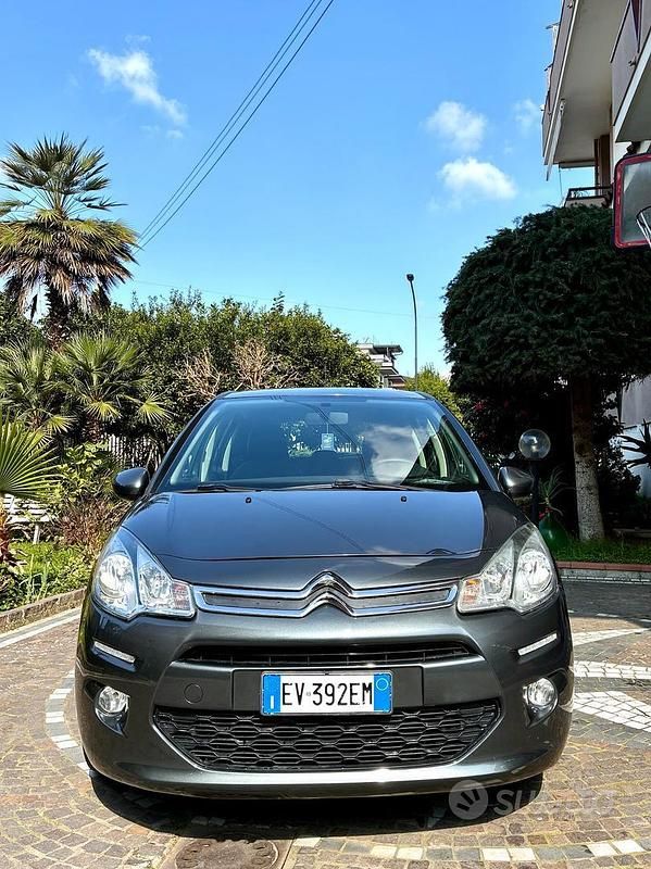 Usata Citroën C3 Exclusive 68 CV (50 kW) 2014 Blu Berlina