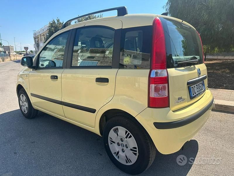 Usata Fiat Panda 70 CV (51 kW) 2006 Utilitaria