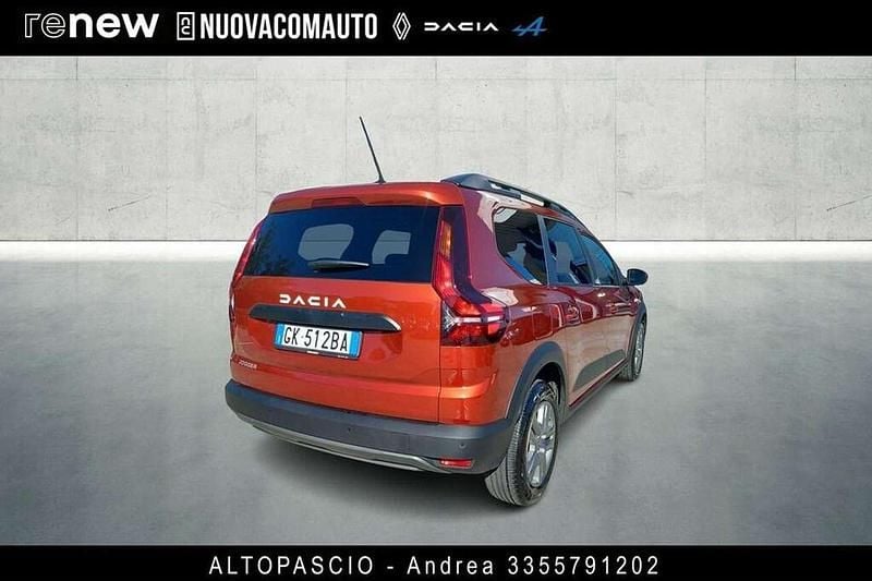 Usata Dacia Jogger Expression 110 CV (80 kW) 2022 Arancione Monovolume