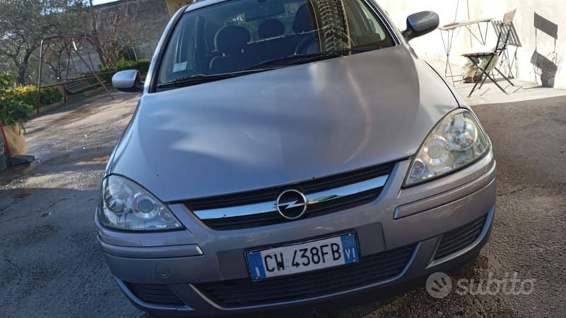 Usata Opel Corsa 69 CV (50 kW) 2005 Utilitaria