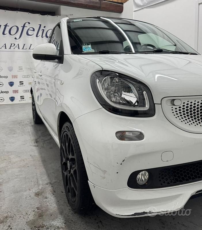 Usata Smart ForFour Brabus 71 CV (52 kW) 2019 Bianco Utilitaria