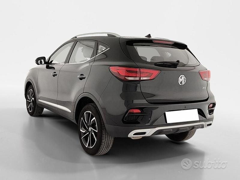 Usata MG ZS Luxury 106 CV (77 kW) 2024 Nero SUV