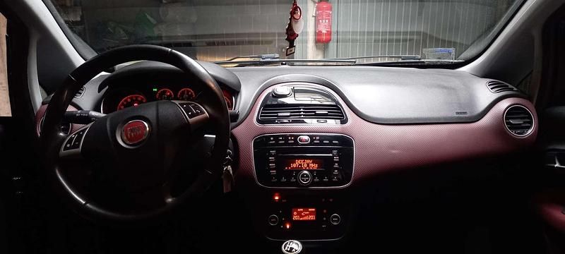 Usata Fiat Punto Evo Dynamic 77 CV (56 kW) 2010 Nero Utilitaria