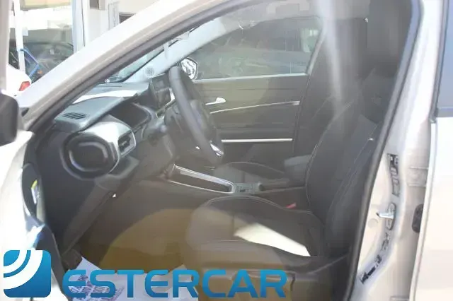 Nuova Jeep Avenger Summit 101 CV (74 kW) 2025 Beige metallizzato SUV