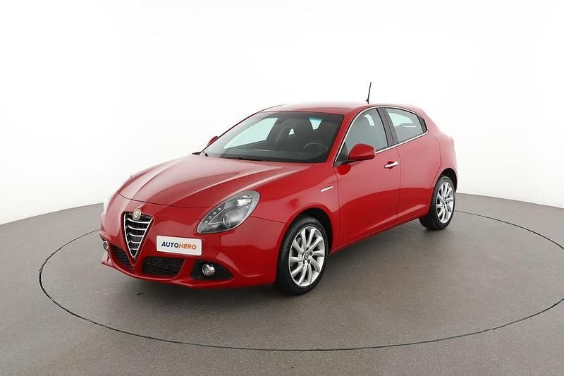 Begagnad Alfa Romeo Giulietta Distinctive 120 HK (88 kW) 2016 Halvkombi