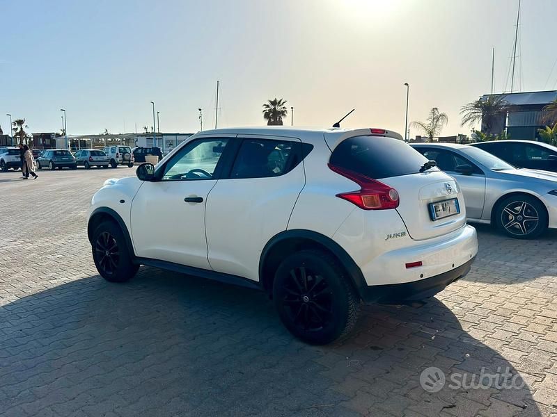 Usata Nissan Juke 110 CV (80 kW) 2011 Bianco SUV