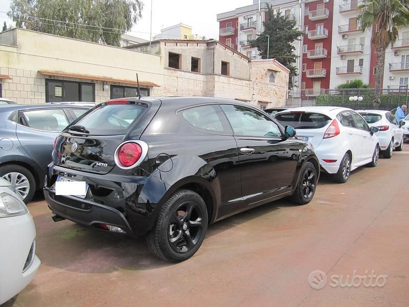 Usata Alfa Romeo MiTo 78 CV (57 kW) 2017 Nero Utilitaria