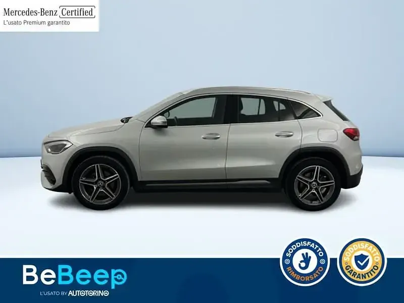 Usata Mercedes GLA250 Premium 160 CV (117 kW) 2022 Argento metallizzato SUV