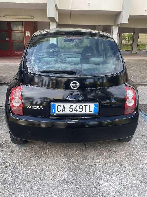 Usata Nissan Micra Visia 80 CV (58 kW) 2003 Nero Utilitaria
