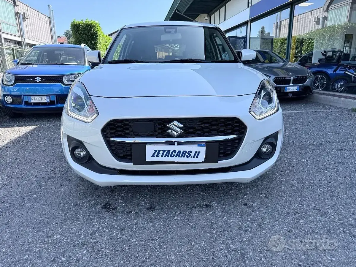 Usata Suzuki Swift 83 CV (61 kW) 2023 Bianco Utilitaria