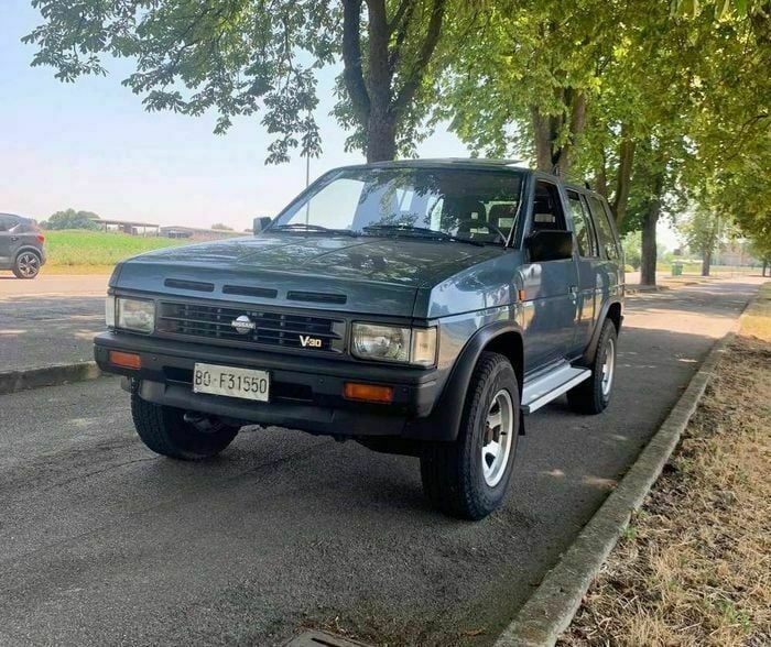 Usata Nissan Terrano 150 CV (110 kW) 1991 Blu SUV