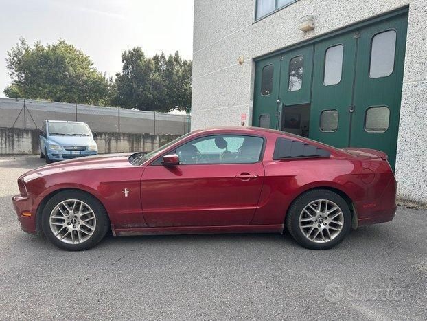 Usata Ford Mustang 305 CV (224 kW) 2014