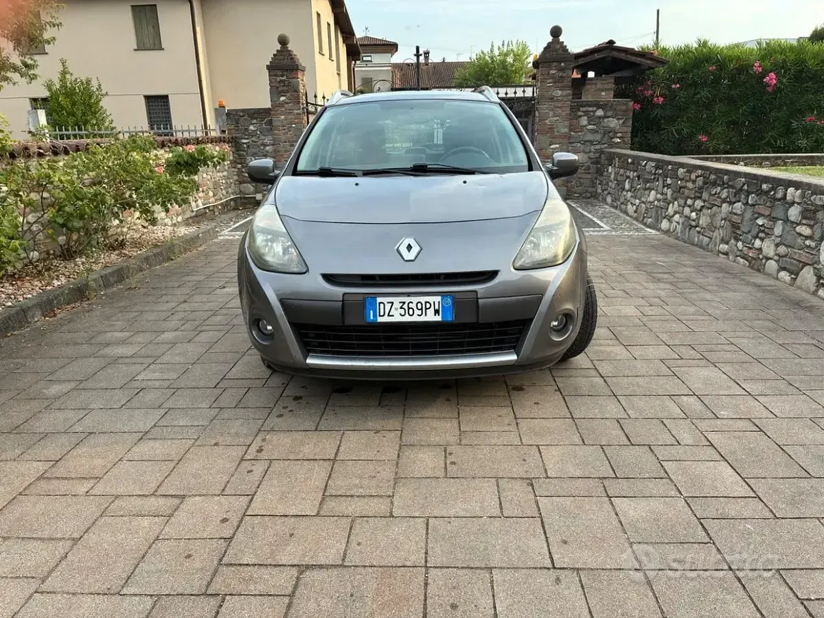 Usata Renault Clio Luxe 101 CV (74 kW) 2009 Station wagon