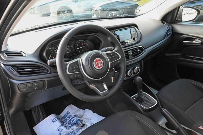 Nieuw Fiat Tipo 131 PK (96 kW) 2025 Zwart Sedan