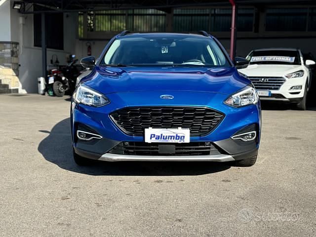 Usata Ford Focus Active 125 CV (91 kW) 2021 Blu Berlina