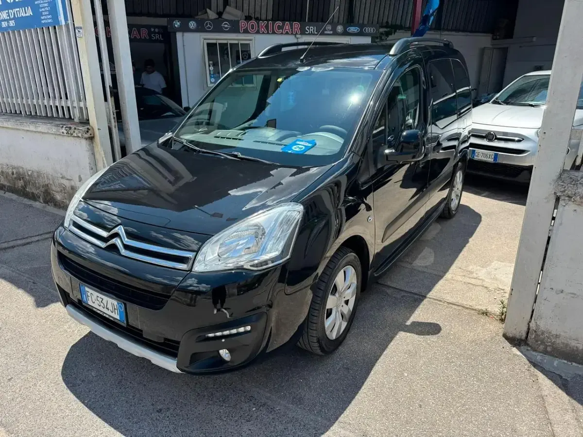 Usata Citroën Berlingo 99 CV (72 kW) 2016 Nero Monovolume