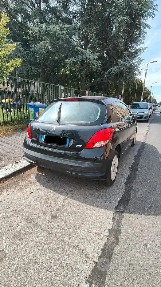 Usata Peugeot 207 75 CV (55 kW) 2010 Nero Berlina