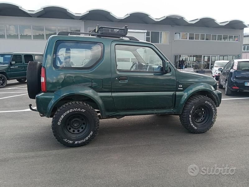 Usata Suzuki Jimny 65 CV (47 kW) 2005 Verde SUV