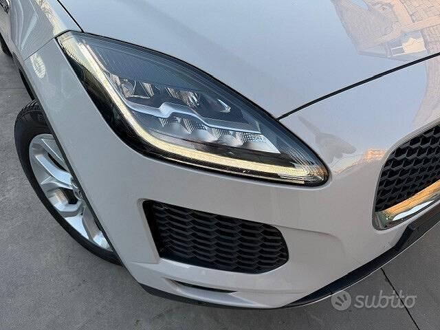 Usata Jaguar E-Pace R-Dynamic 180 CV (132 kW) 2018 Grigio SUV