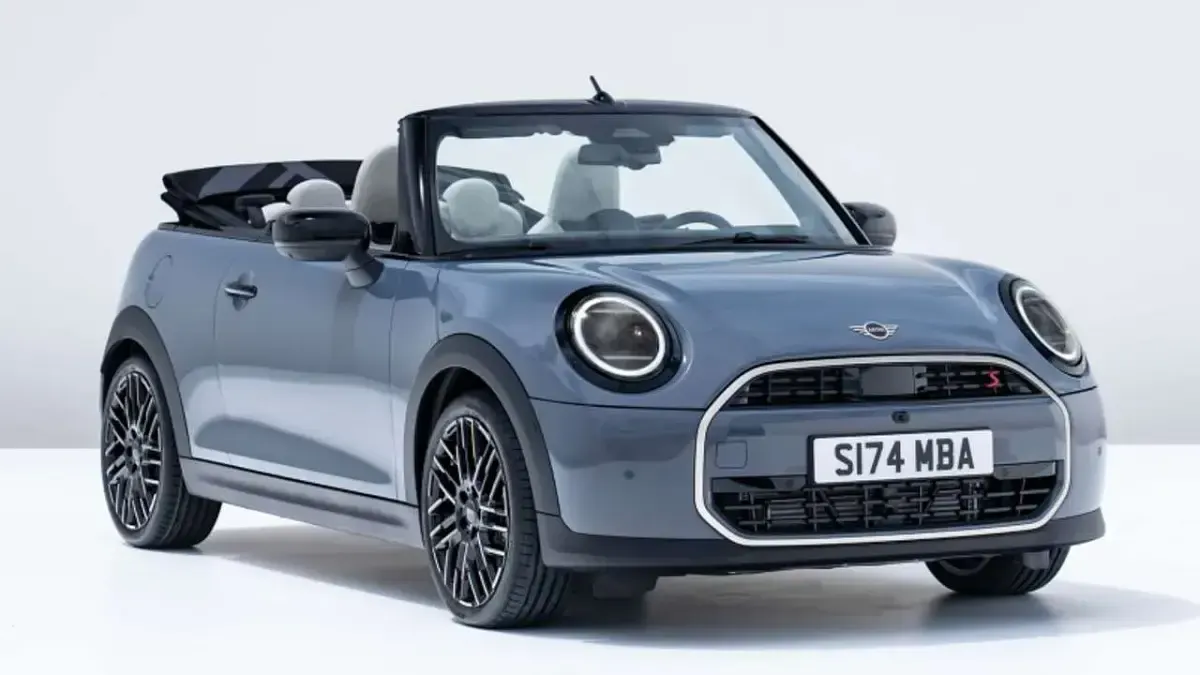 Nuova Mini Cooper Cabriolet Favoured 163 CV (119 kW) 2026 Argento Cabrio