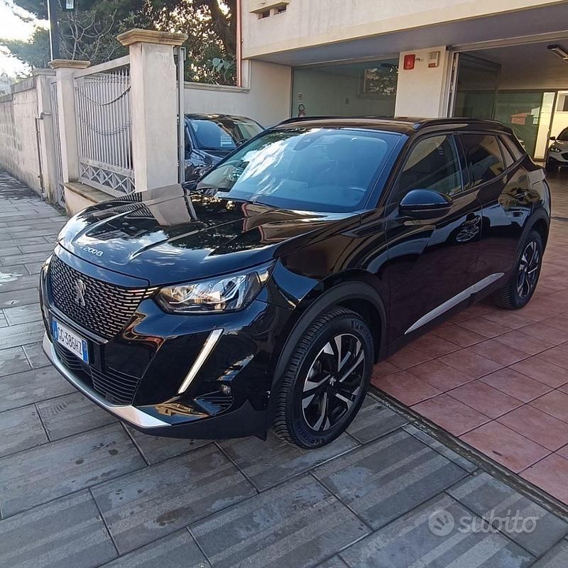 Usata Peugeot 2008 Allure 110 CV (80 kW) 2021 Nero SUV