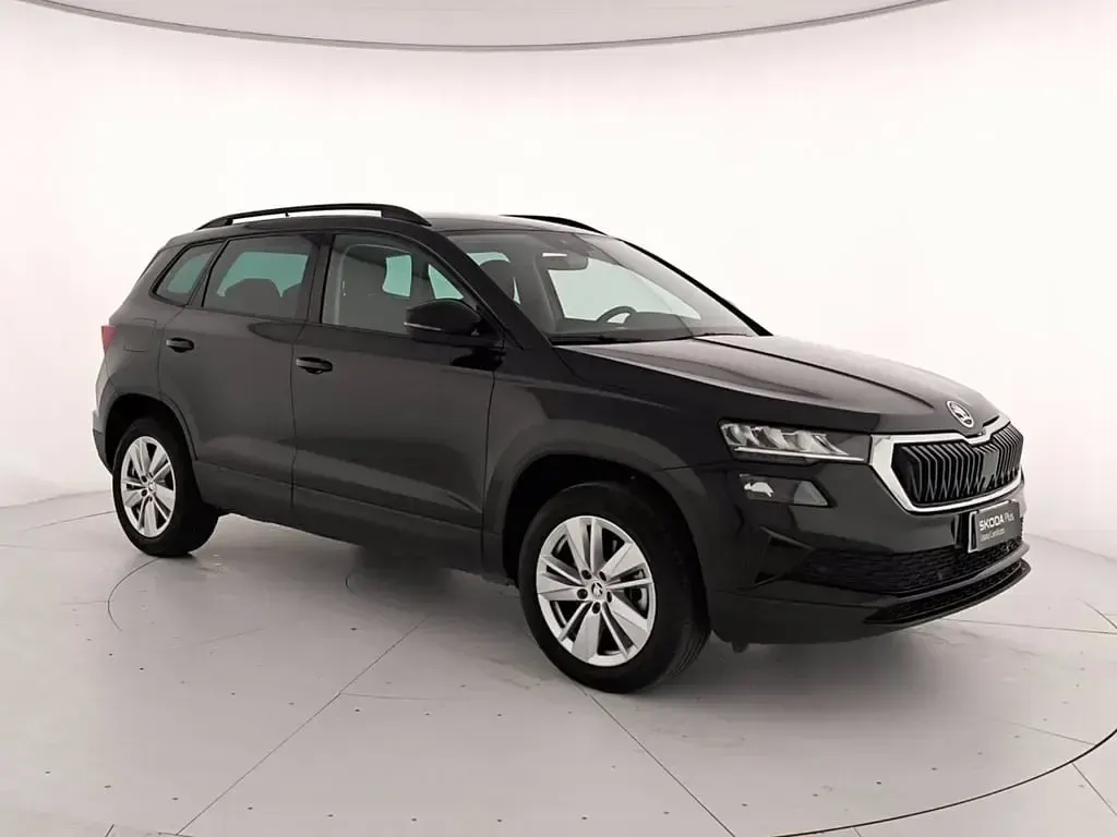 Usata Skoda Karoq Executive 150 CV (110 kW) 2025 Nero tulipano perlato SUV