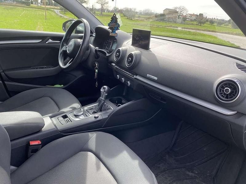 Usata Audi A3 Business 131 CV (96 kW) 2019 Berlina