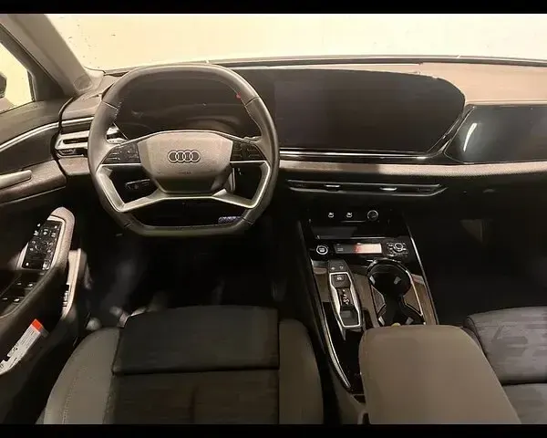Usata Audi A5 S-Line 204 CV (150 kW) 2025 Bianco ghiaccio metallizzato Station wagon