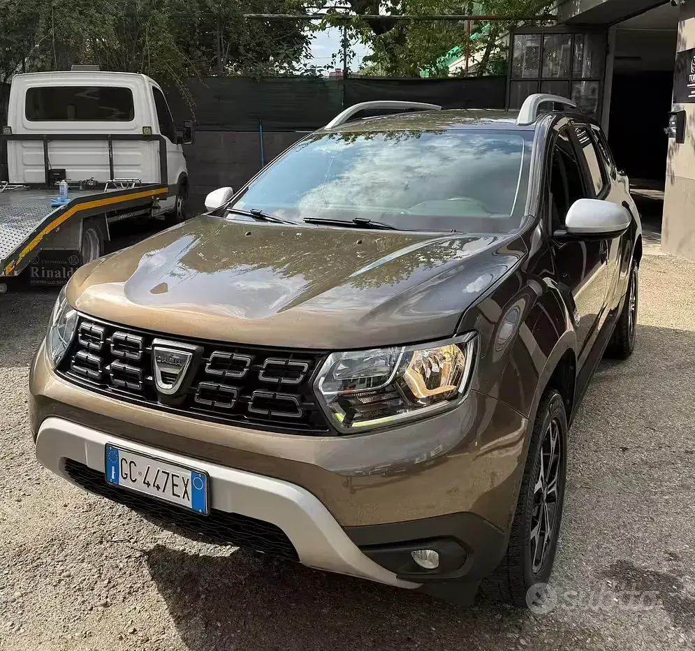 Usata Dacia Duster Anniversary 101 CV (74 kW) 2020 Marrone SUV