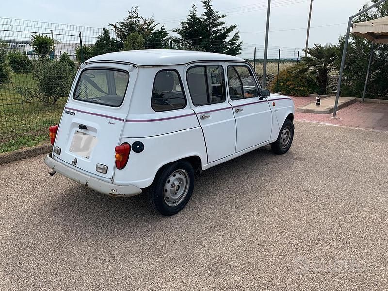 Usata Renault R4 33 CV (24 kW) 1991 Bianco Utilitaria