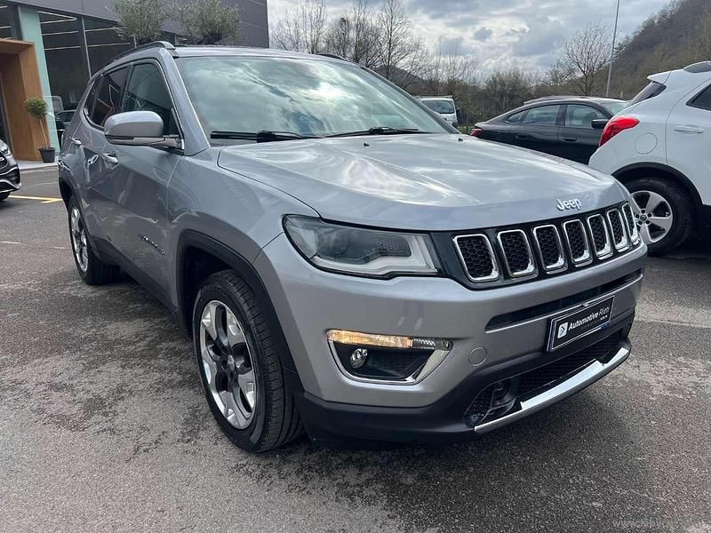 Usata Jeep Compass Limited 120 CV (88 kW) 2018 Argento SUV