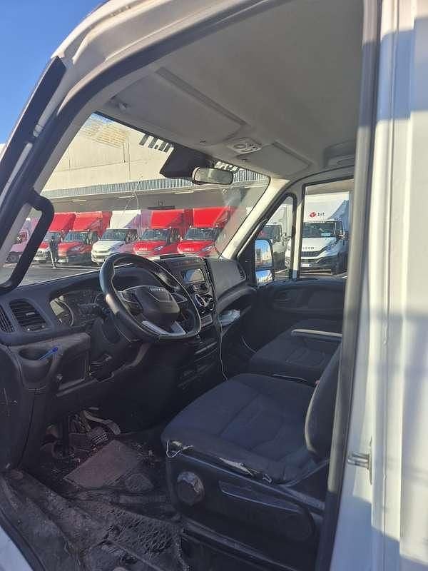 Occasion Iveco Daily 136 ch (100 kW) 2021 Blanc Van