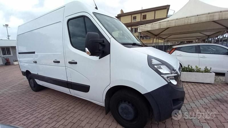 Bianco Usata 2021 Opel Movano Furgone | 9900 € (Buon prezzo) - Immagine 1/4