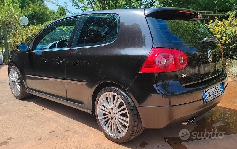 Usata VW Golf IV GTI 200 CV (147 kW) 2005 Nero Berlina