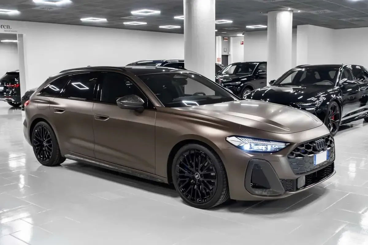 Usata Audi S5 Ambiente 367 CV (269 kW) 2025 Mythos schwarz Station wagon