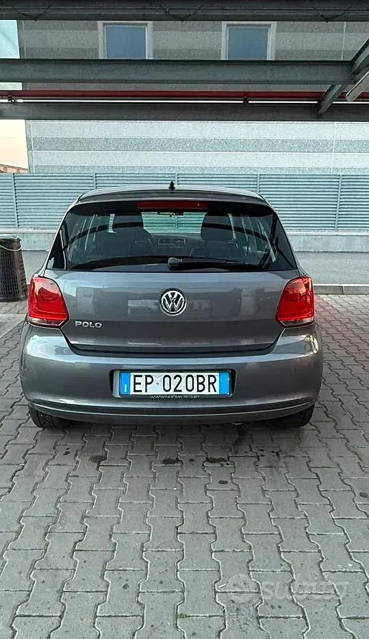 Usata VW Polo 69 CV (50 kW) 2012 Grigio Utilitaria