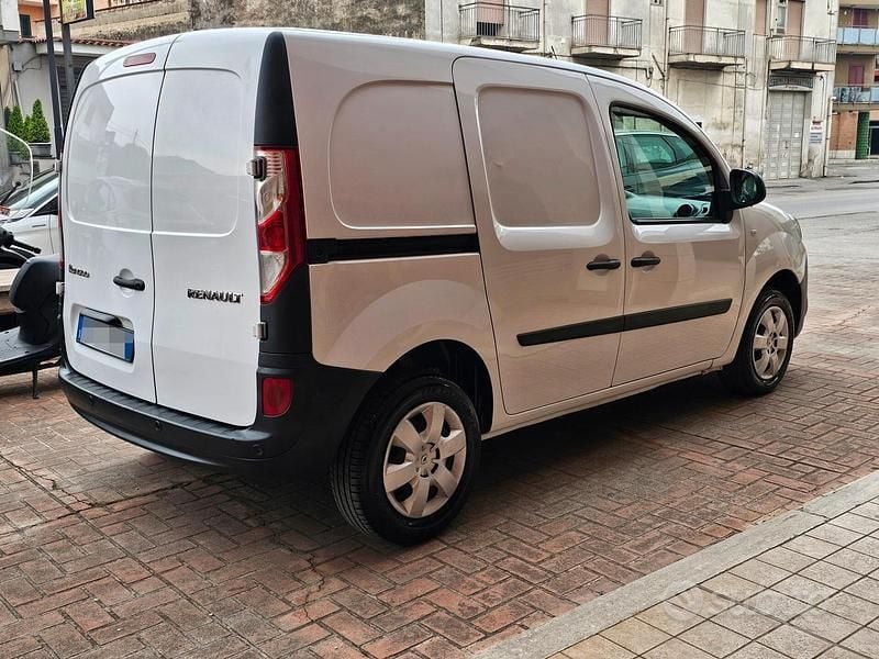 Usata Renault Kangoo 95 CV (69 kW) 2020 Bianco Monovolume