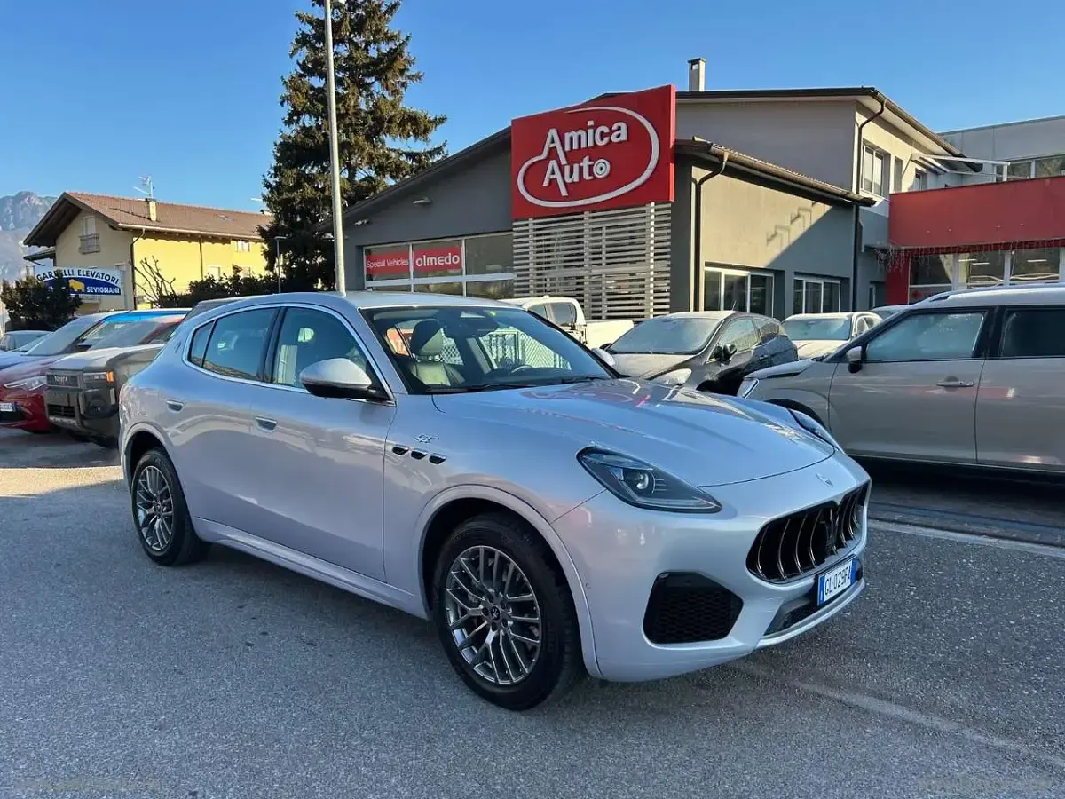 Begagnad Maserati Grecale GT 299 HK (219 kW) 2022 Vit SUV