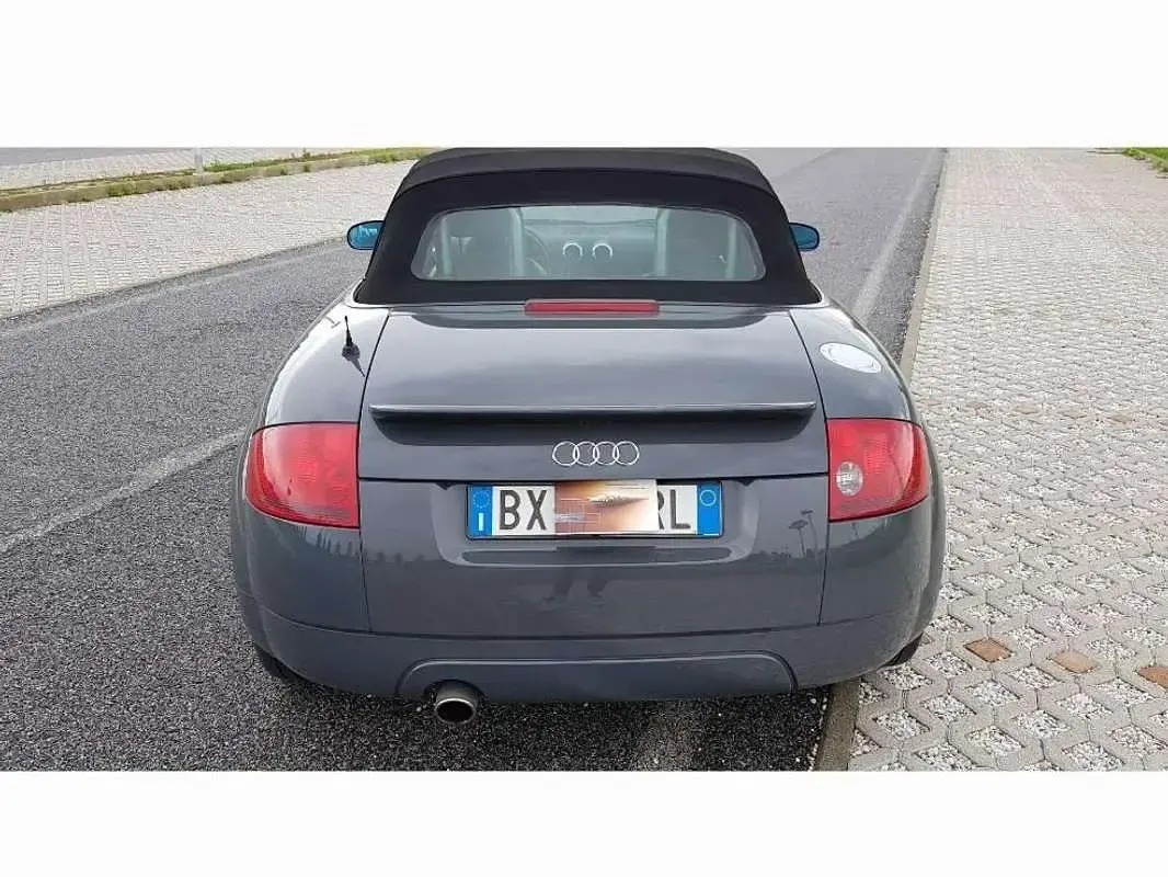 Usata Audi TT Roadster 150 CV (110 kW) 2002 Cabrio