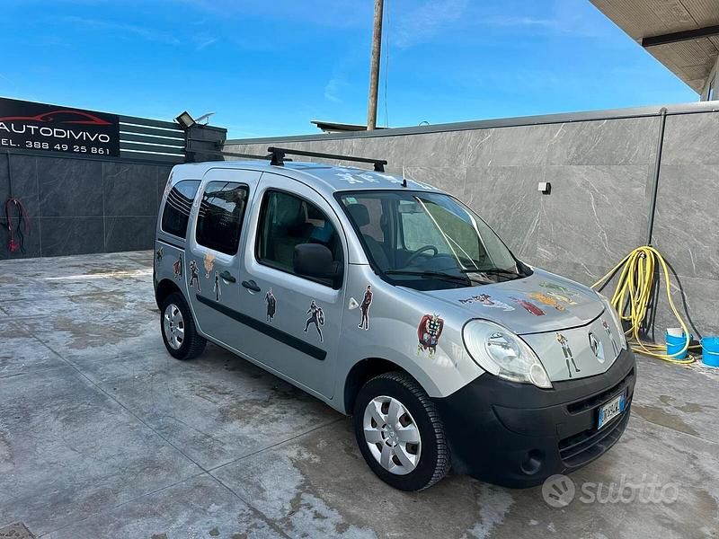 Usata Renault Kangoo Dynamique 85 CV (62 kW) 2008 Bianco Monovolume